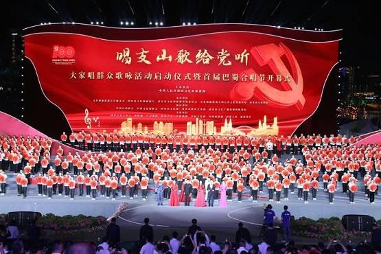 让亿万富翁疯狂上头,四个月收割18万粉丝,这样的顶级美女是AI?